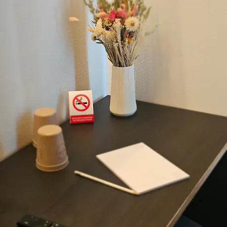 Q Hotel
